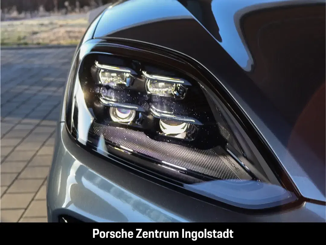 Porsche Cayenne - Thumbnail 13