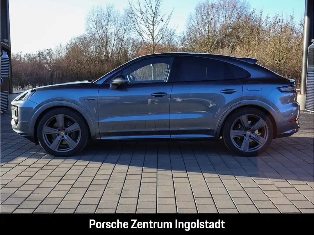 Porsche Cayenne - Thumbnail 2