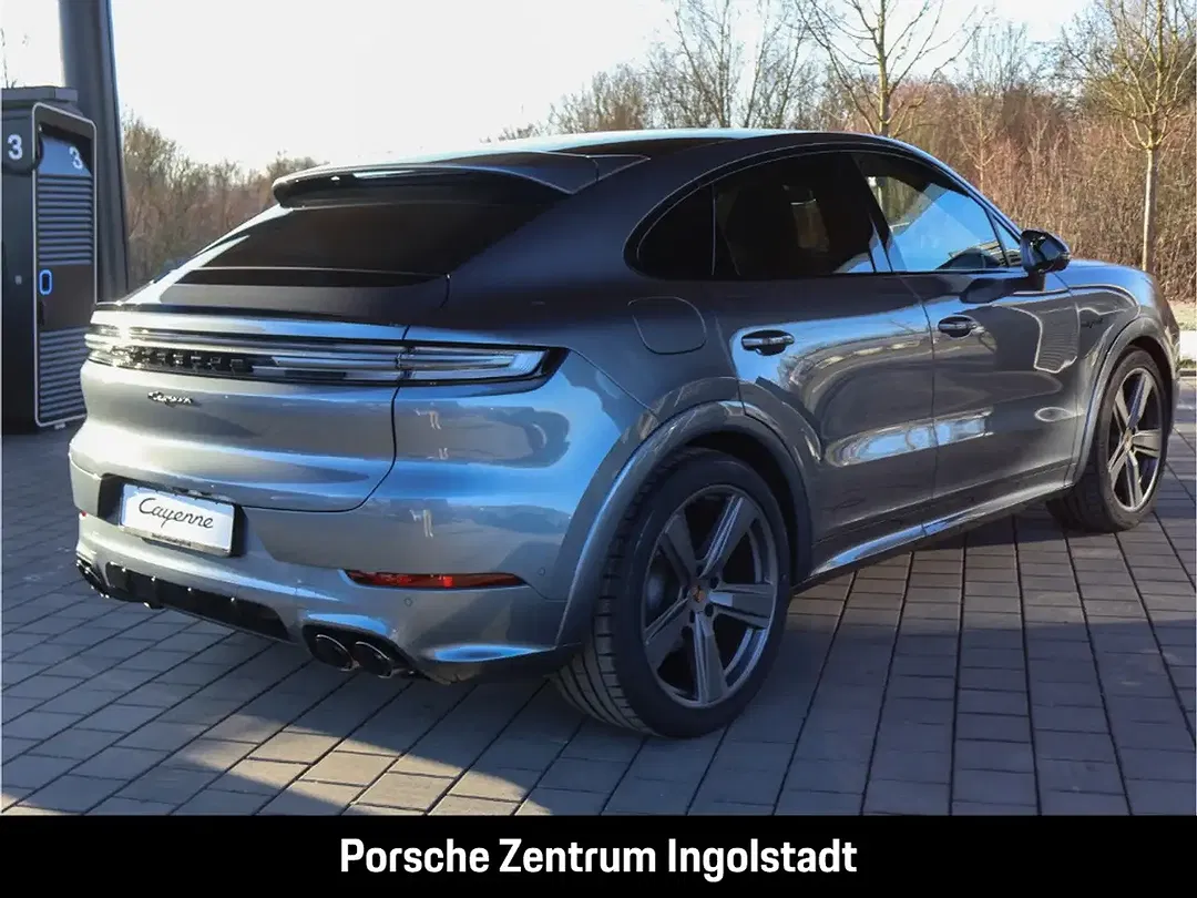Porsche Cayenne - Thumbnail 9