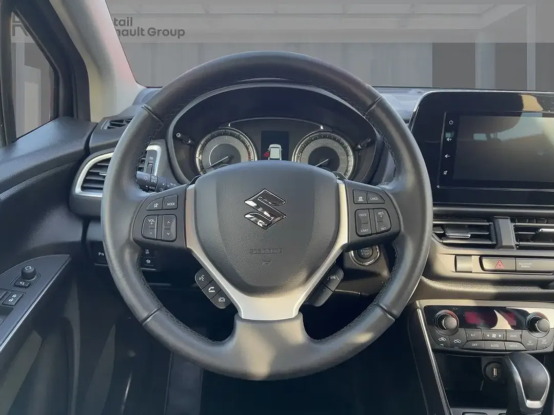 Suzuki SX4 S-Cross - Thumbnail 10