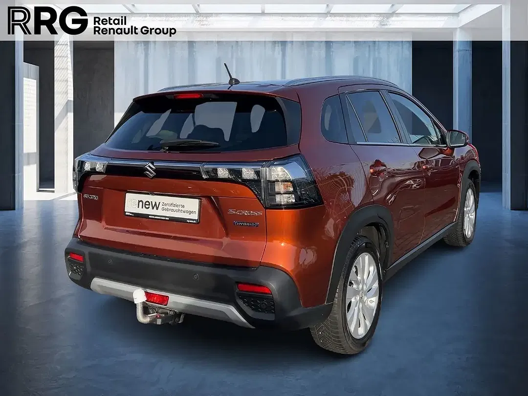 Suzuki SX4 S-Cross - Thumbnail 4