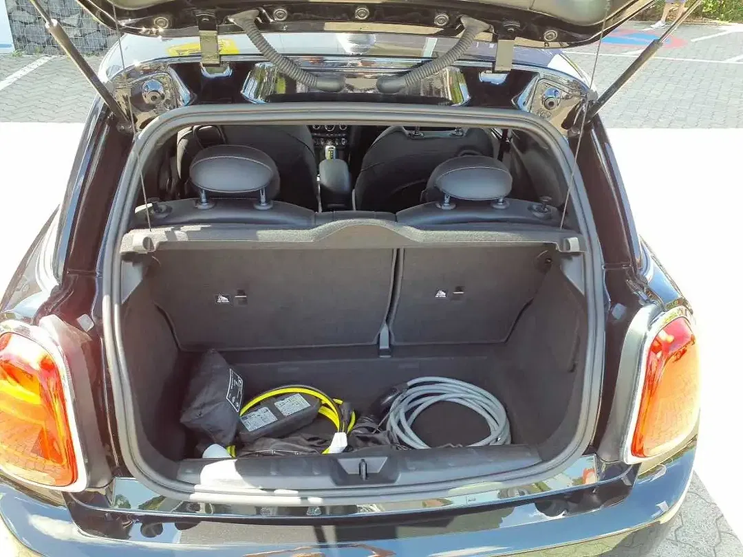 MINI Cooper SE - Thumbnail 13