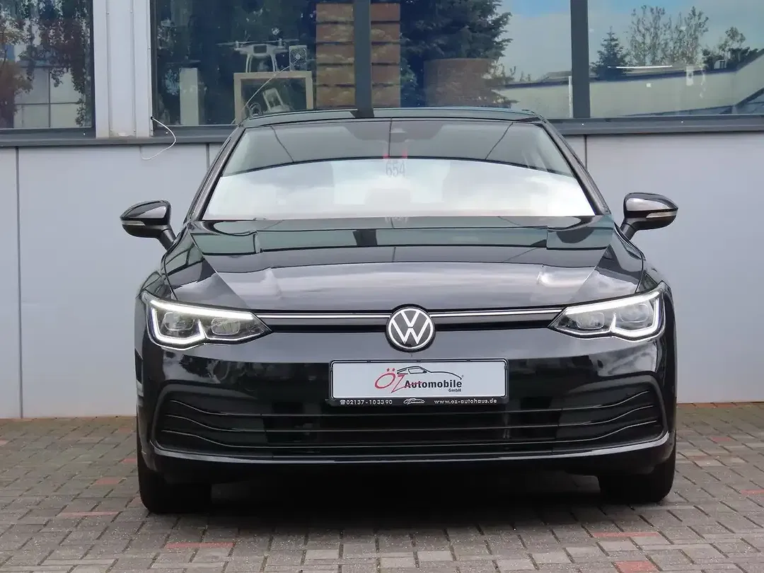 Volkswagen Golf - Thumbnail 2