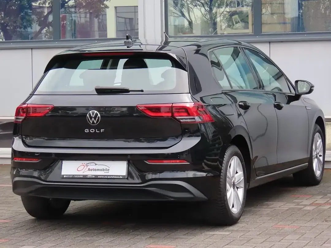 Volkswagen Golf - Thumbnail 6