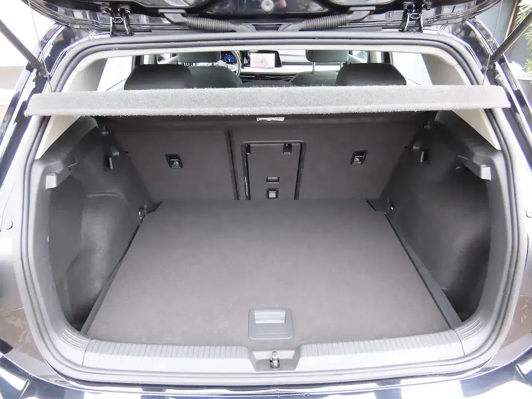 Volkswagen Golf - Thumbnail 8