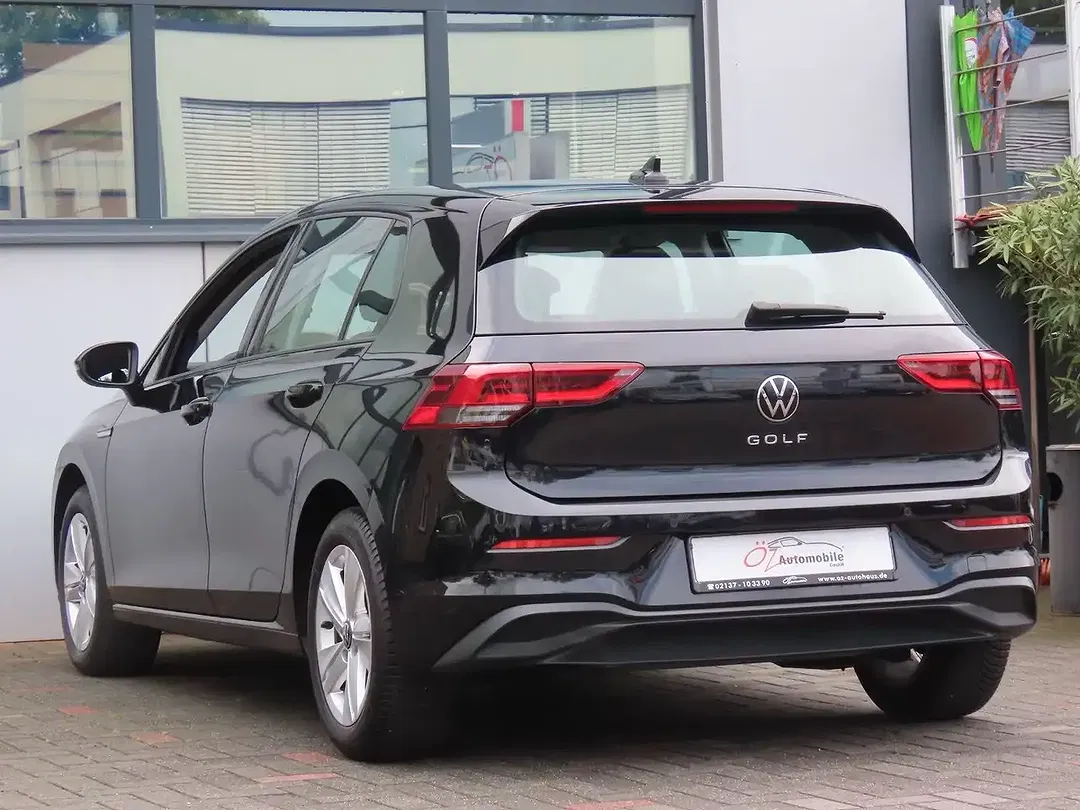 Volkswagen Golf - Thumbnail 9