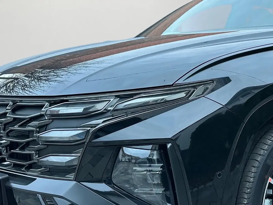 Hyundai TUCSON - Thumbnail 5
