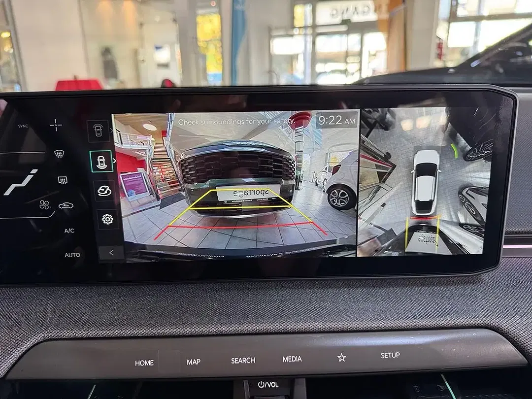 Kia EV4 - Thumbnail 13