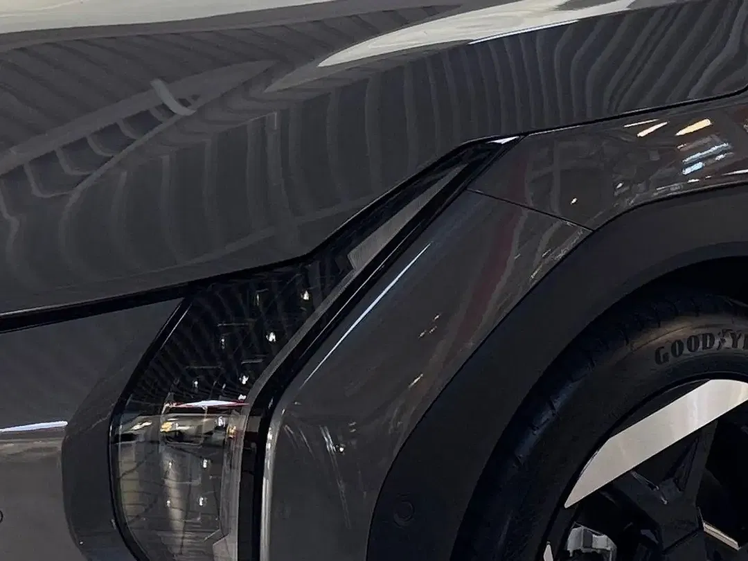 Kia EV4 - Thumbnail 5