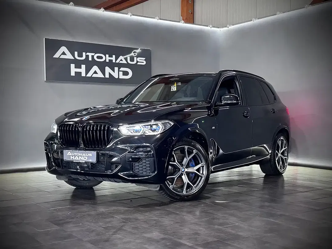 BMW X5 - Thumbnail 1