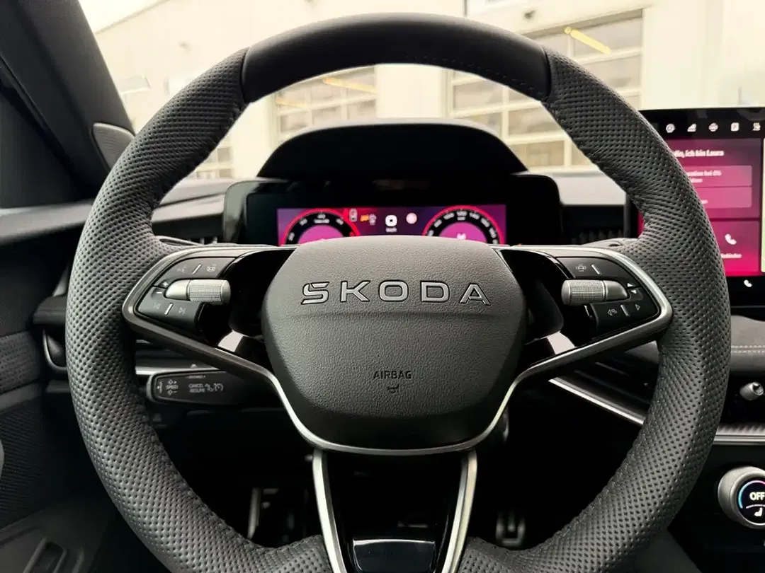 Skoda Superb - Thumbnail 8