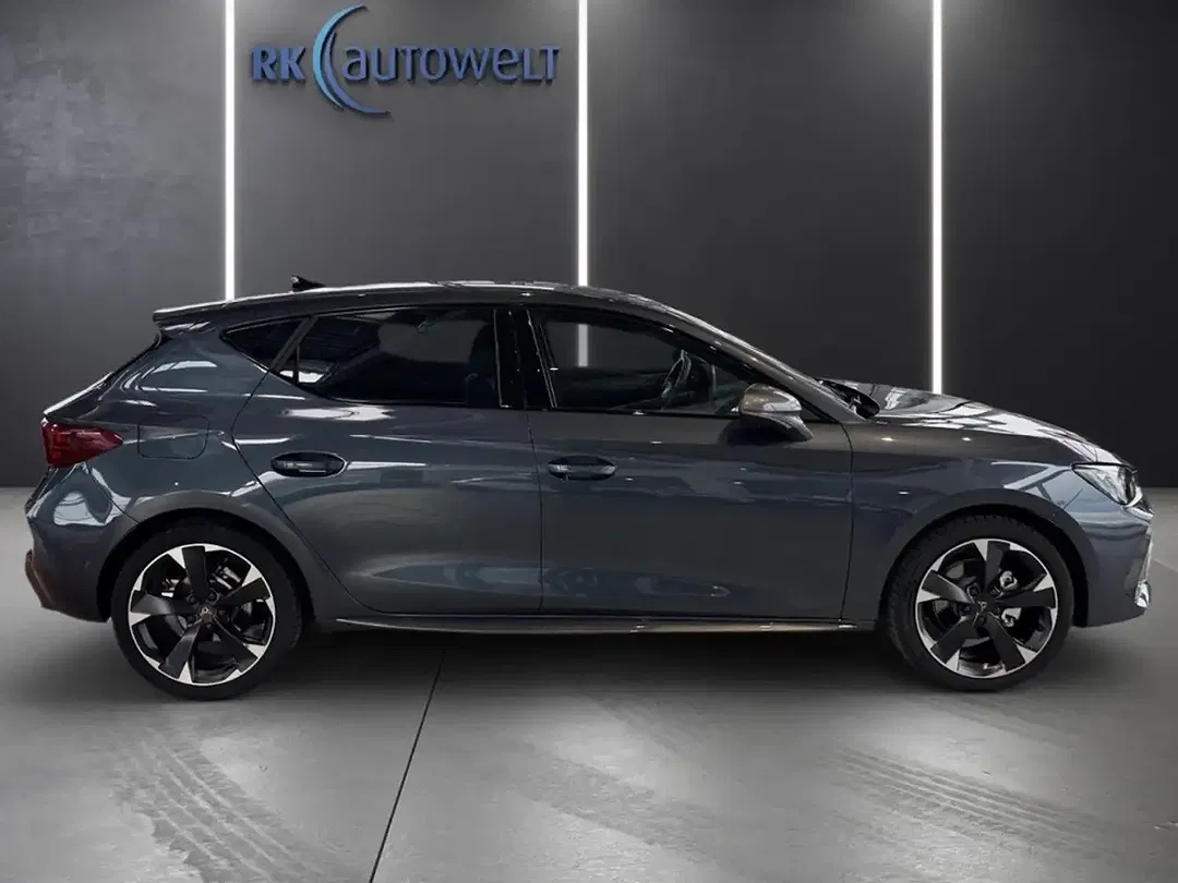 CUPRA Leon - Thumbnail 3