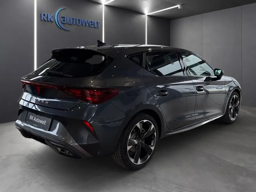 CUPRA Leon - Thumbnail 4
