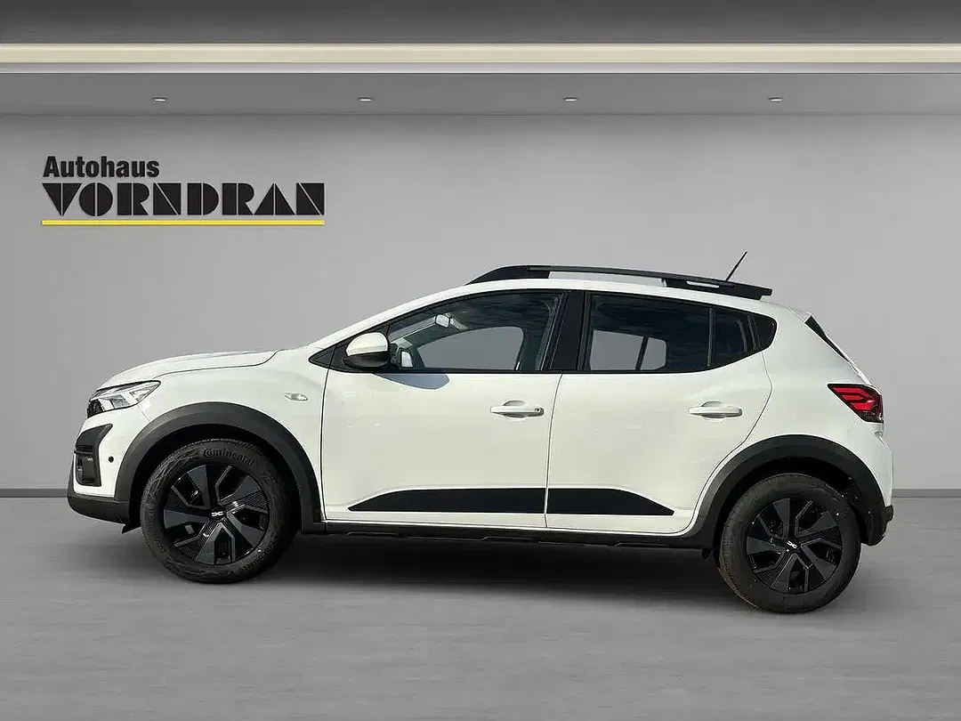 Dacia Sandero - Thumbnail 3