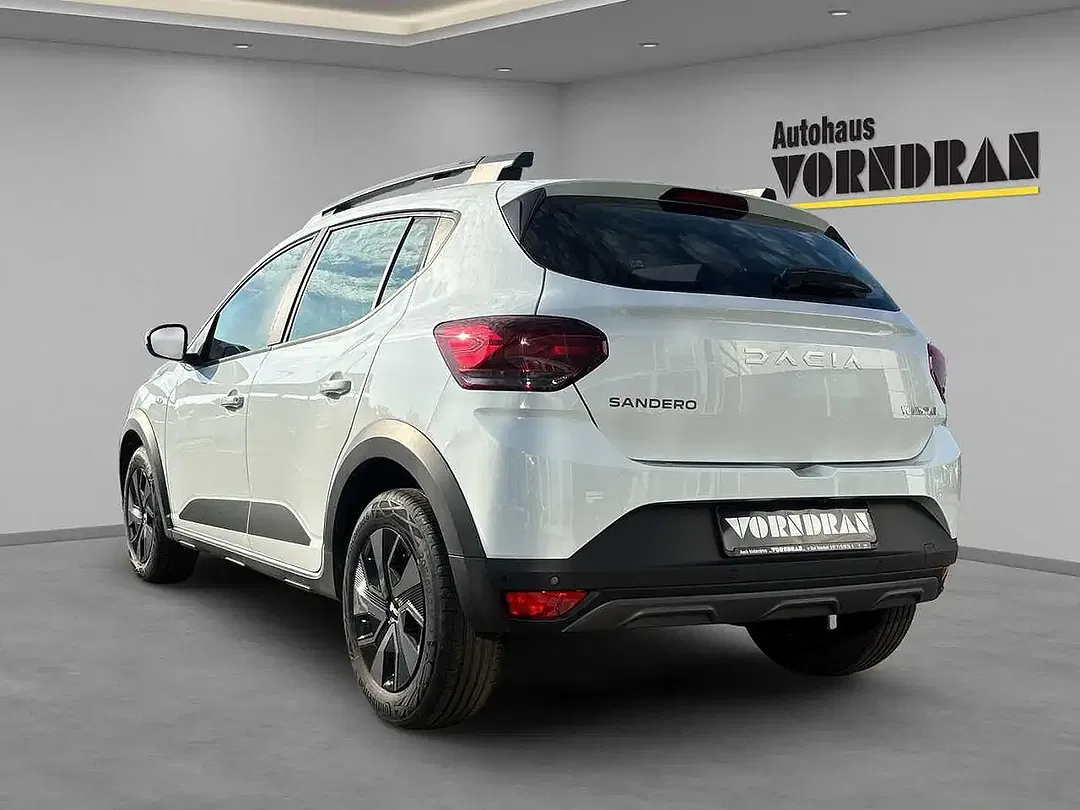 Dacia Sandero - Thumbnail 4