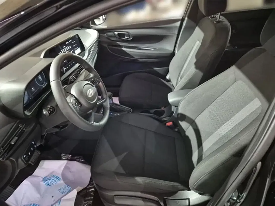 Hyundai i20 - Thumbnail 9