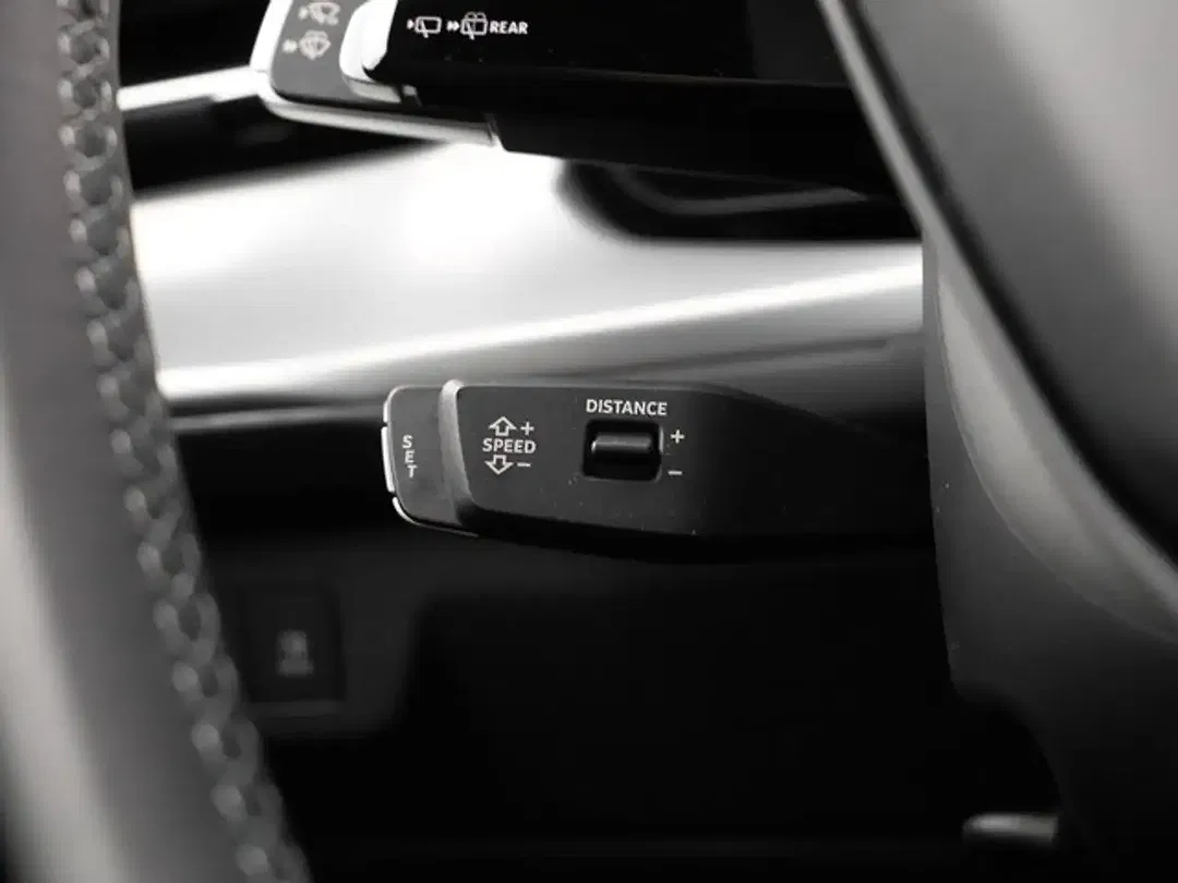 Audi Q3 - Thumbnail 12