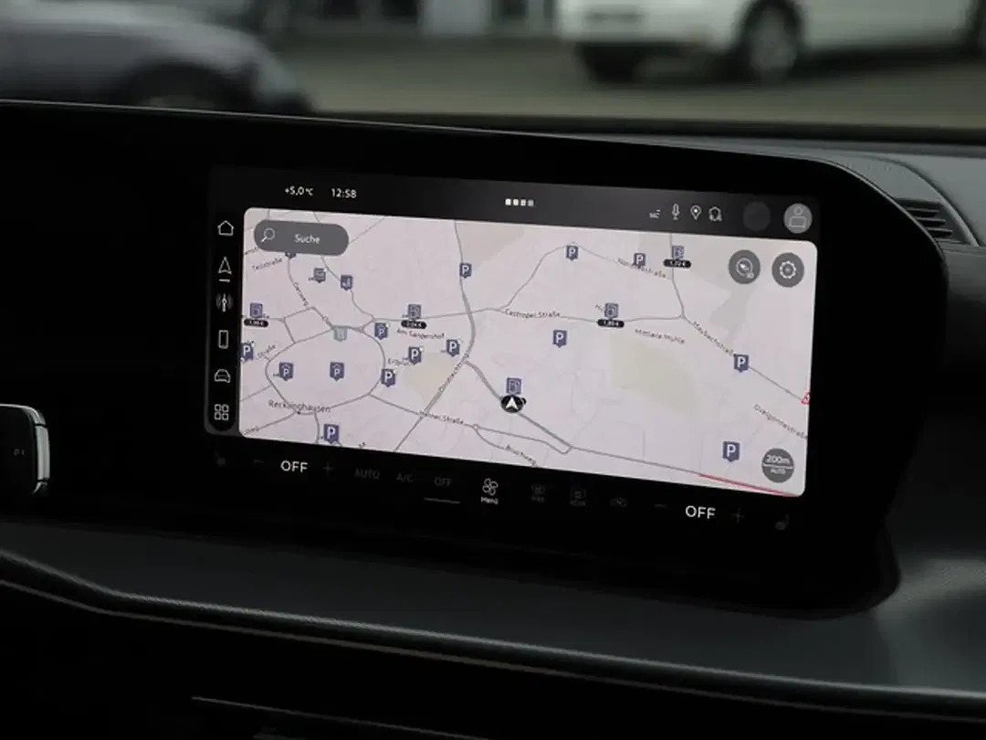 Audi Q3 - Thumbnail 6