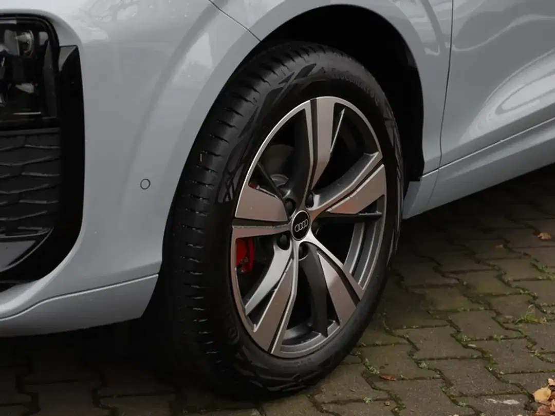 Audi Q3 - Thumbnail 7