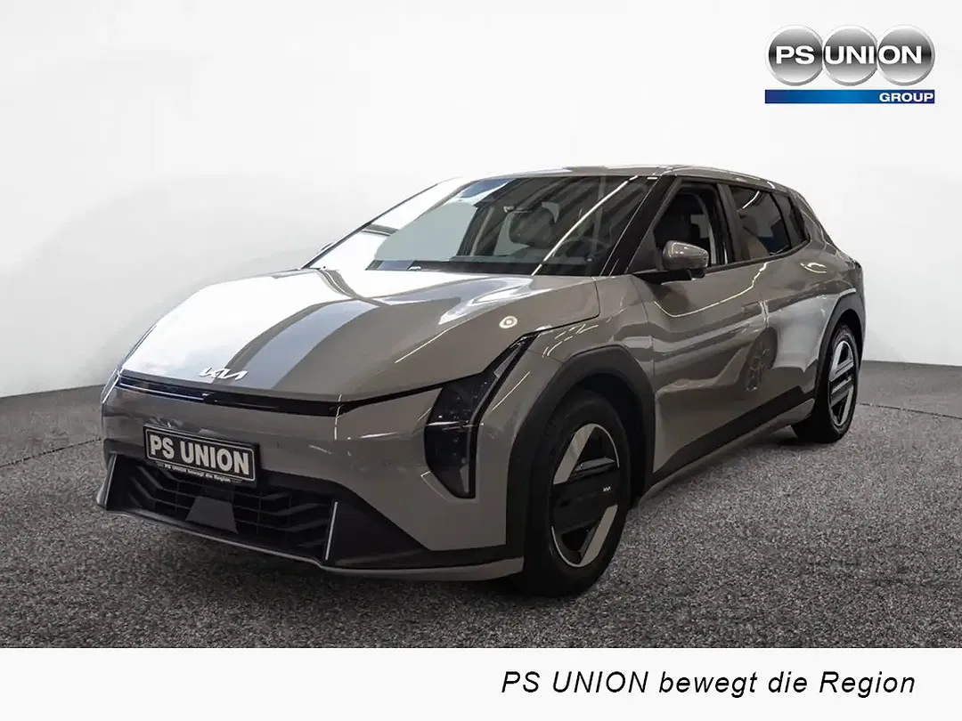 Kia EV4 - Thumbnail 1