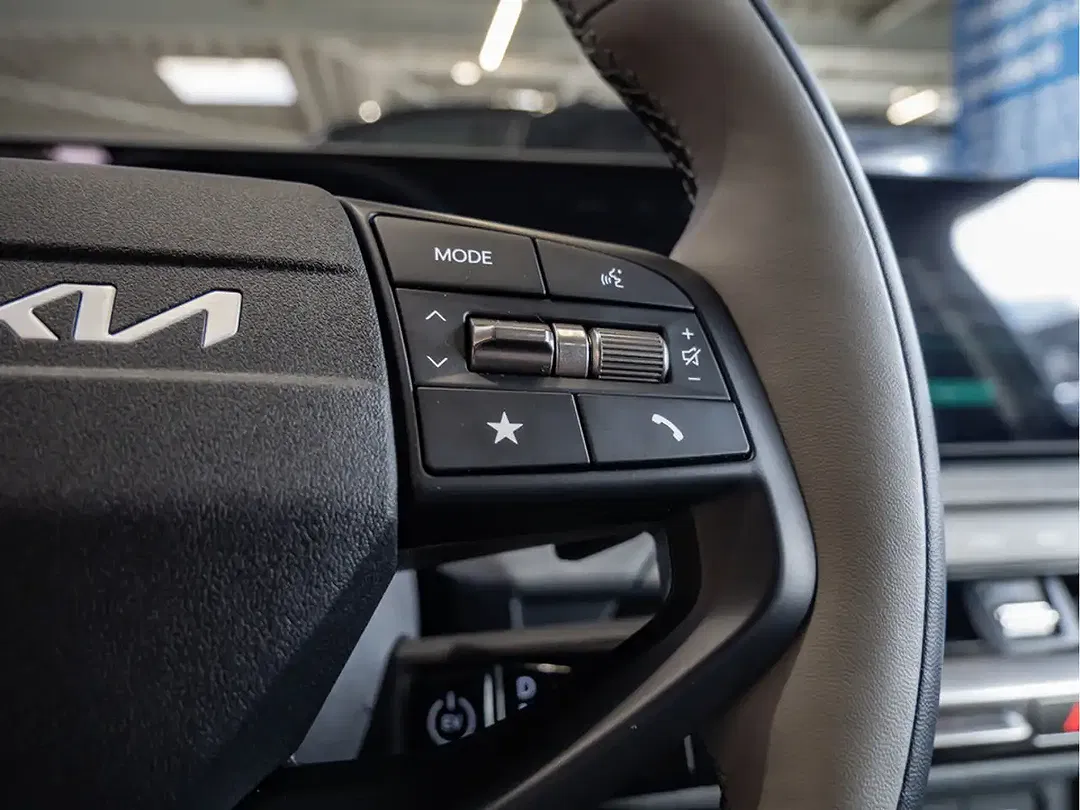Kia EV4 - Thumbnail 15