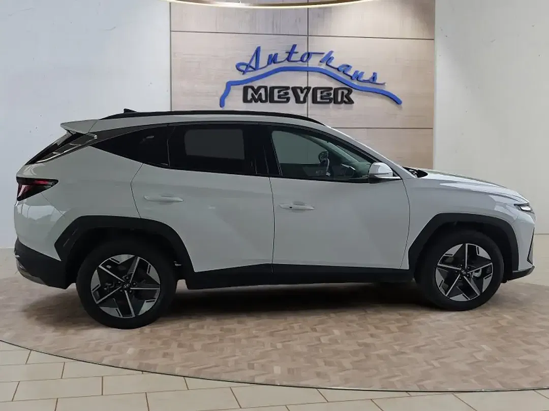 Hyundai TUCSON - Thumbnail 6