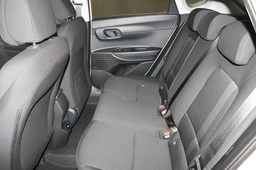 Hyundai i20 - Thumbnail 10