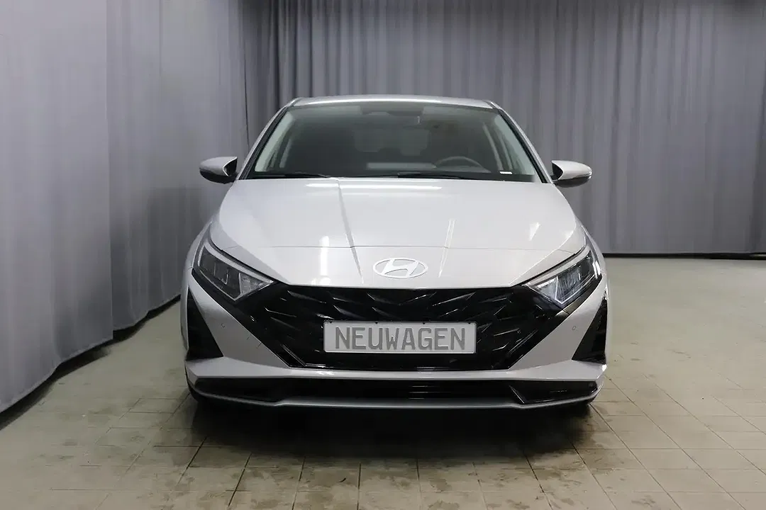Hyundai i20 - Thumbnail 1