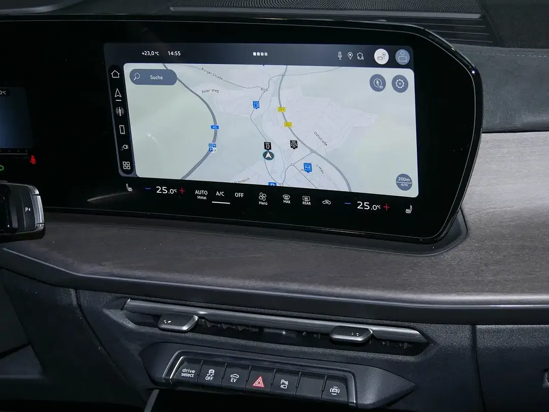 Audi Q3 - Thumbnail 8