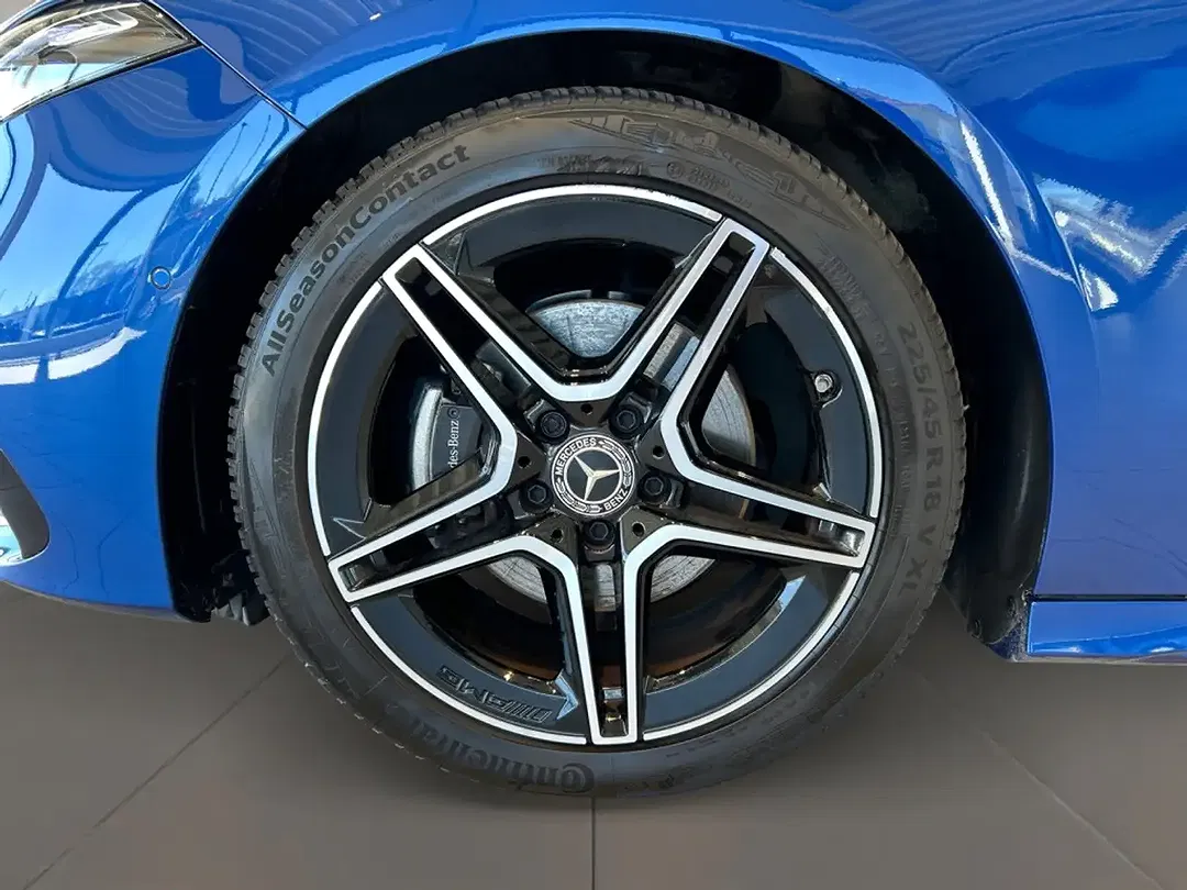 Mercedes-Benz A 200 - Thumbnail 8