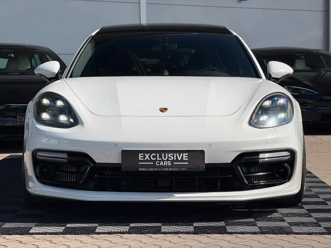 Porsche Panamera - Thumbnail 4