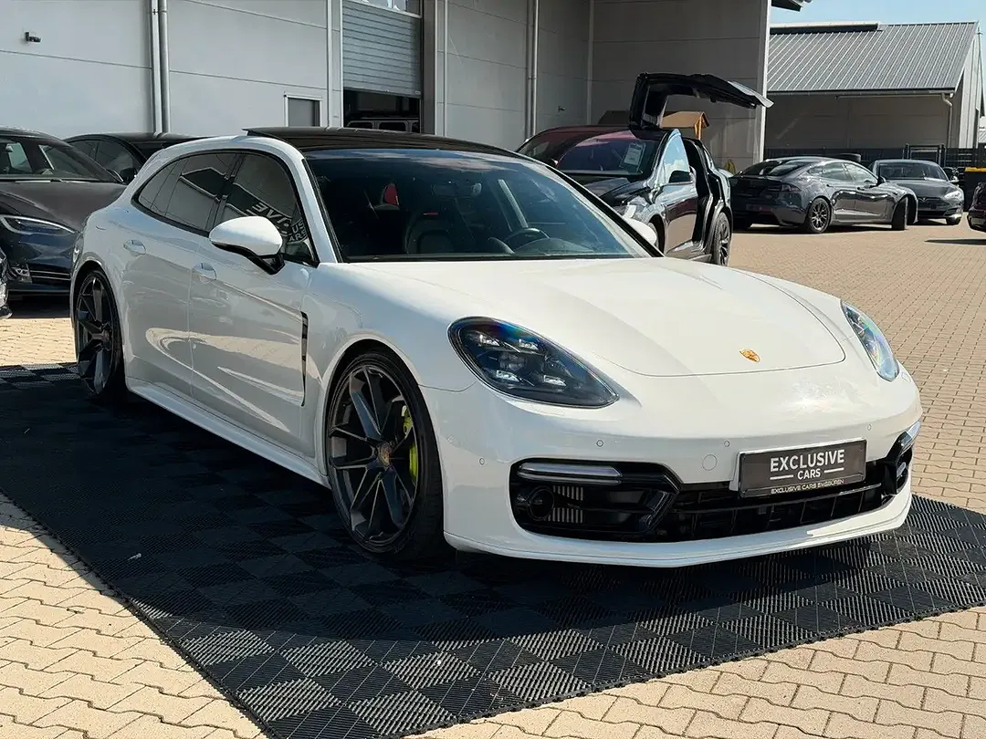 Porsche Panamera - Thumbnail 6