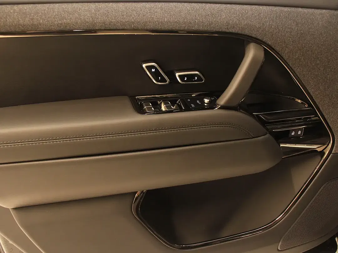 Land Rover Range Rover Sport - Thumbnail 11