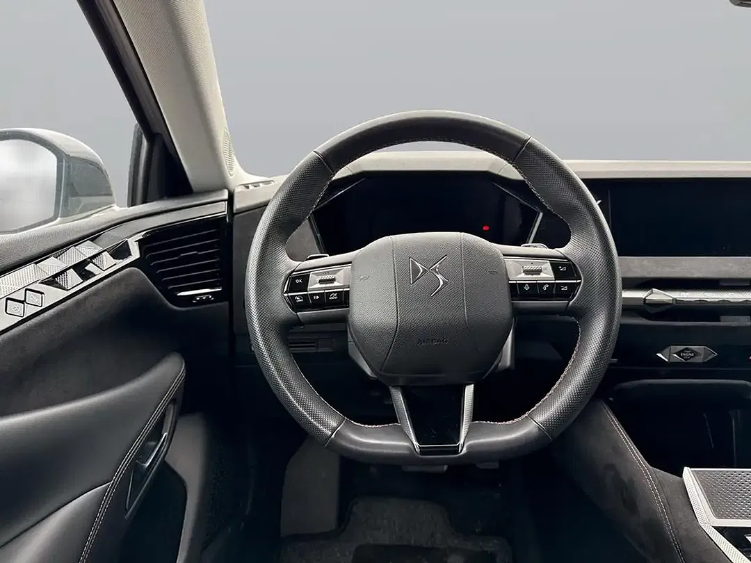 DS Automobiles DS 4 - Thumbnail 12