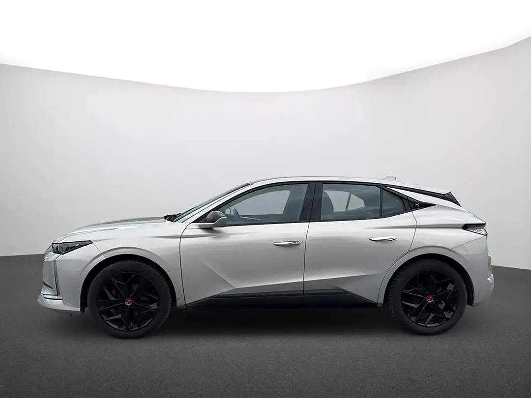 DS Automobiles DS 4 - Thumbnail 4