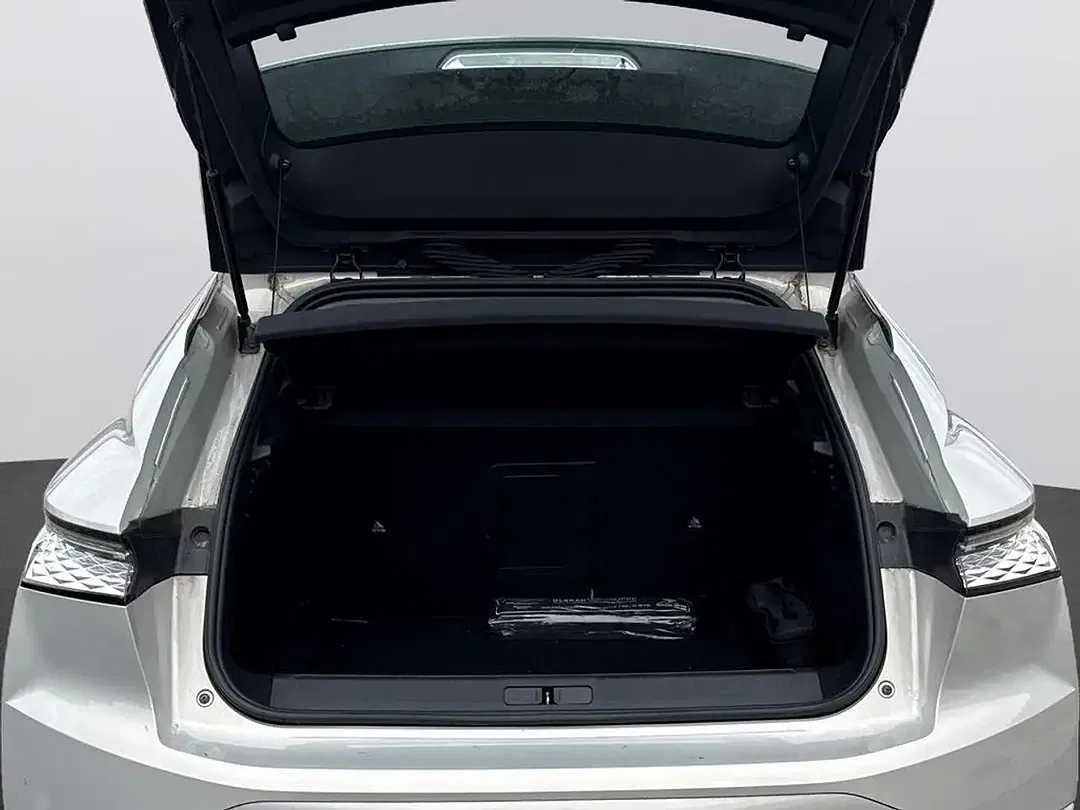 DS Automobiles DS 4 - Thumbnail 6