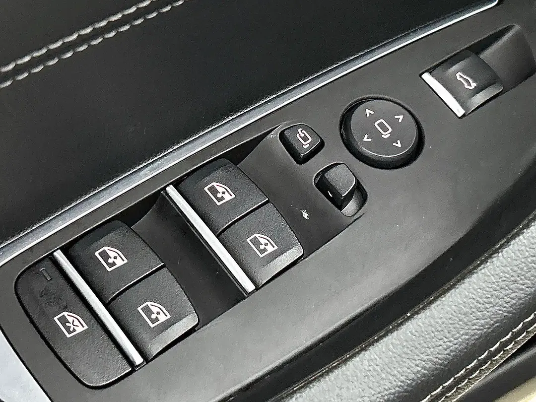 BMW X4 - Thumbnail 20