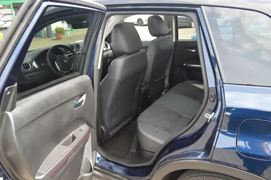 Suzuki Vitara - Thumbnail 11