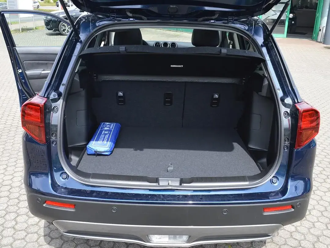 Suzuki Vitara - Thumbnail 13