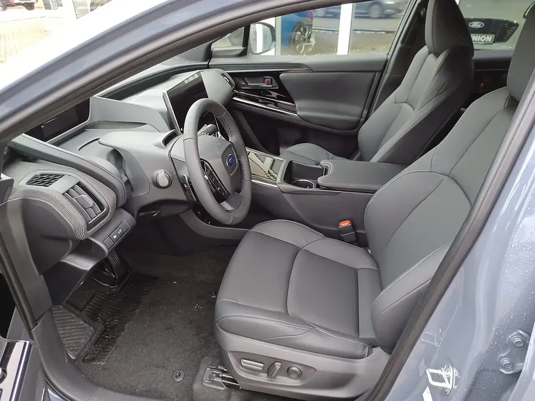 Subaru Solterra - Thumbnail 10