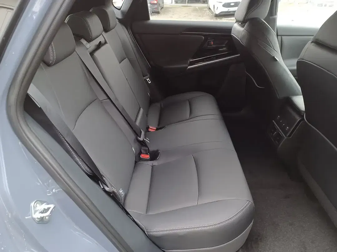Subaru Solterra - Thumbnail 7