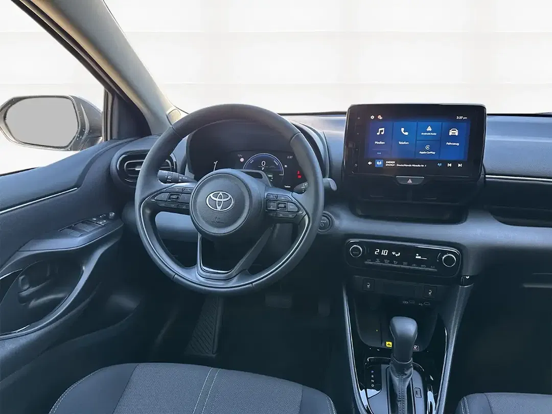 Toyota Yaris - Thumbnail 10