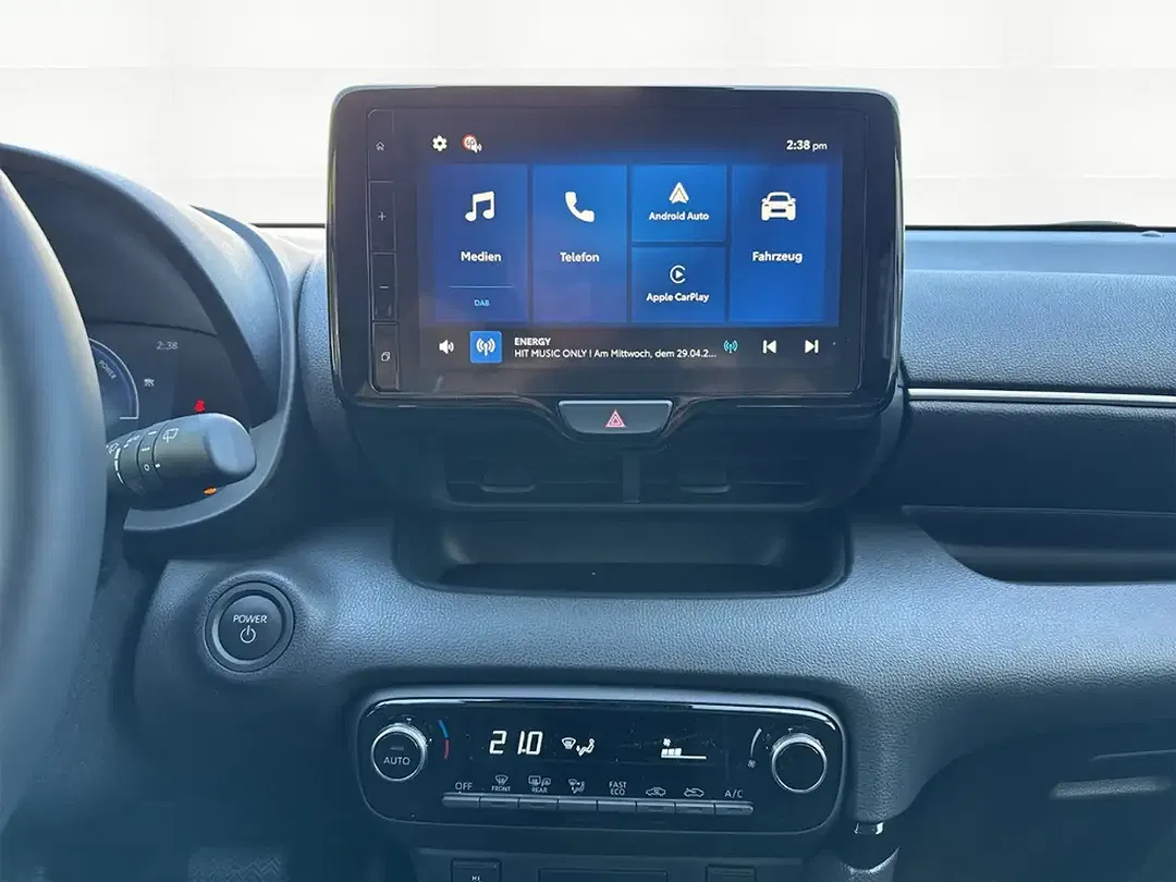 Toyota Yaris - Thumbnail 12