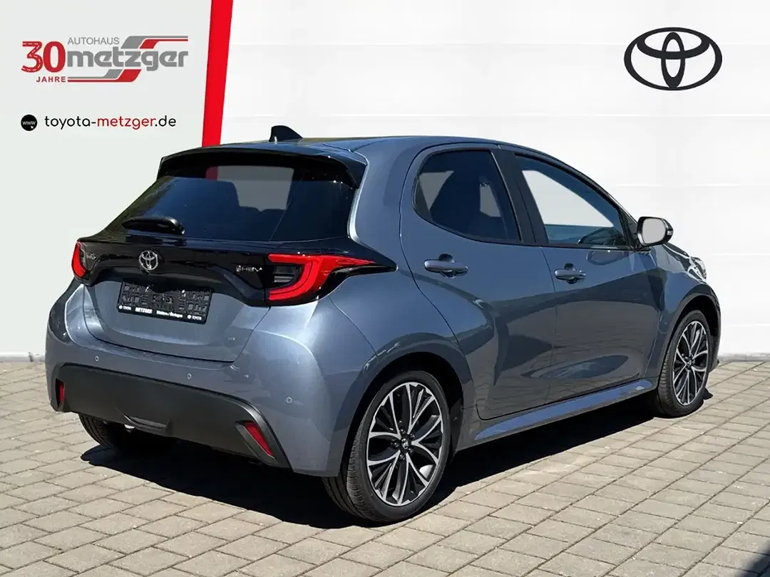 Toyota Yaris - Thumbnail 3