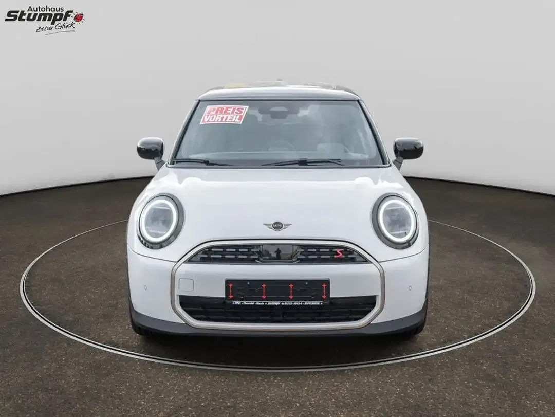 MINI Cooper S - Thumbnail 2