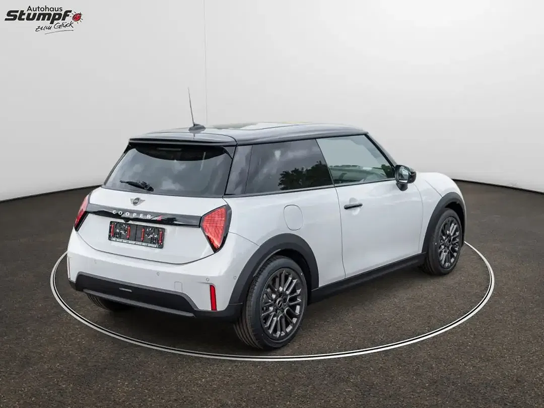 MINI Cooper S - Thumbnail 3