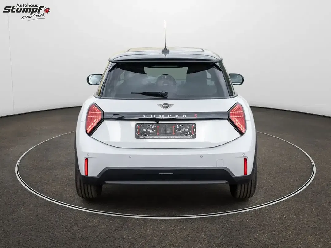 MINI Cooper S - Thumbnail 4