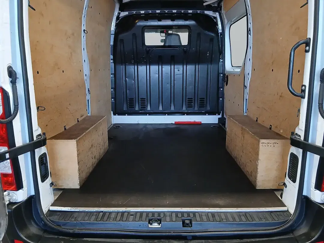 Opel Movano - Thumbnail 10