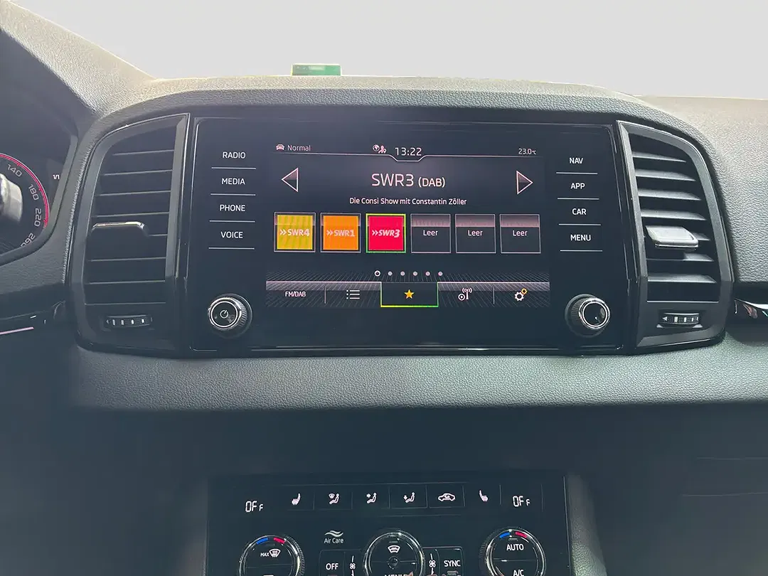 Skoda Karoq - Thumbnail 6