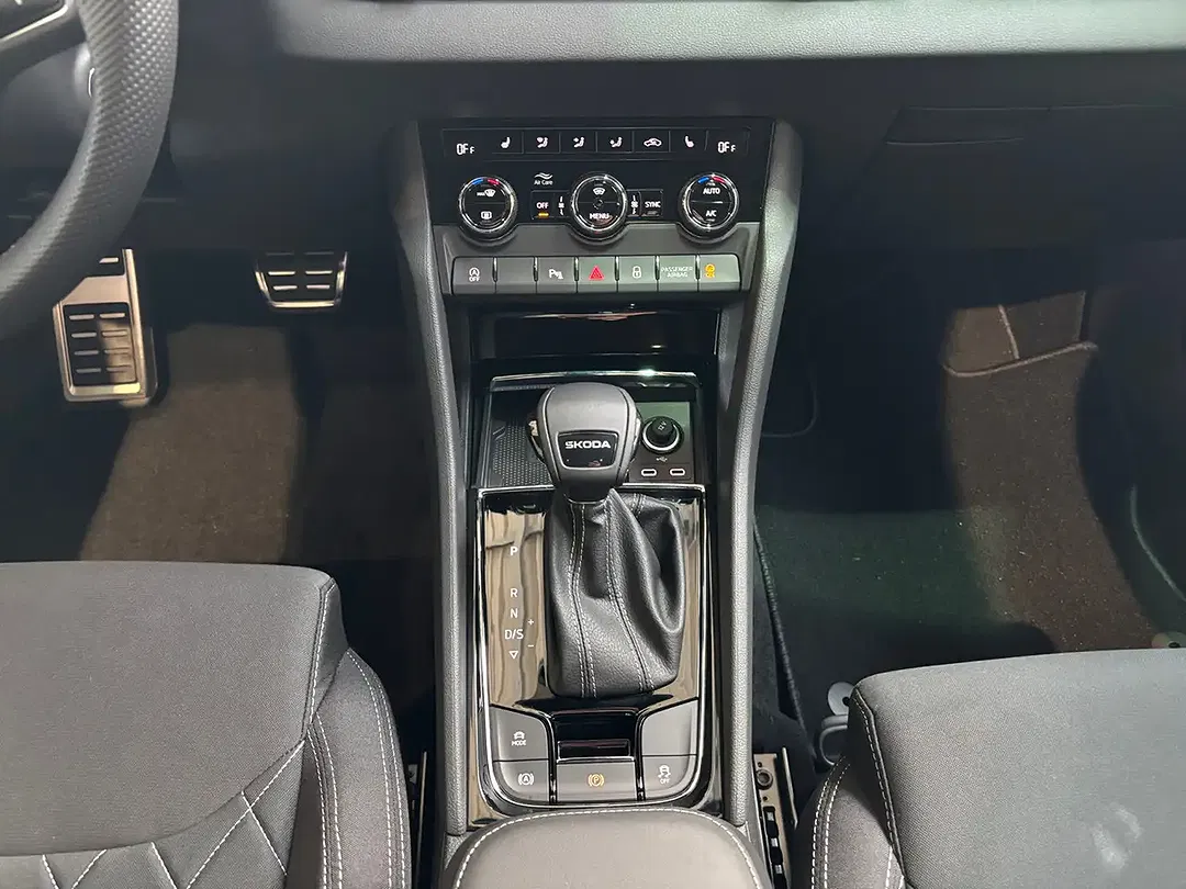 Skoda Karoq - Thumbnail 7